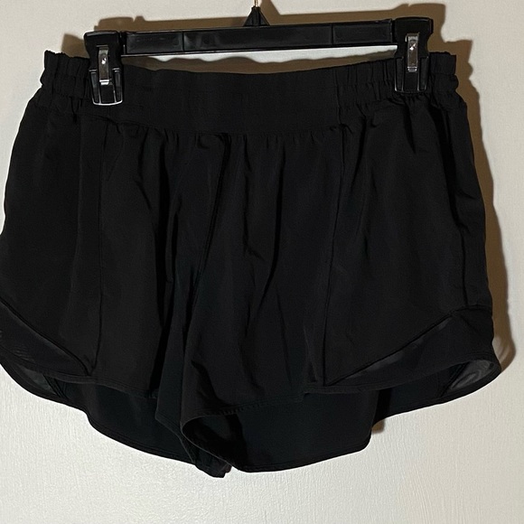 lululemon athletica Women's Black Athletic Shorts - Picture 3 of 5